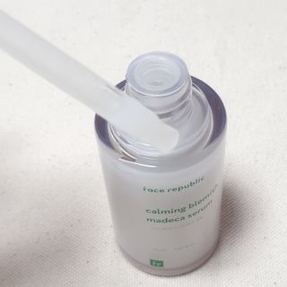 페이스리퍼블릭 카밍 블레미쉬 마데카 세럼 — 5점을 준 리뷰어가 2021년 6월 올린 사용 사진