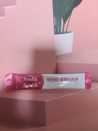 메디포스트 모비타 미쓰리 글루타치온 30포 — 5점을 준 리뷰어가 2022년 12월 올린 사용 사진