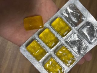 마요라 히말라야 솔트 캔디 2종-페퍼민트 맛, 라임민트 맛 — 2.5점을 준 리뷰어가 2022년 12월 올린 사용 사진