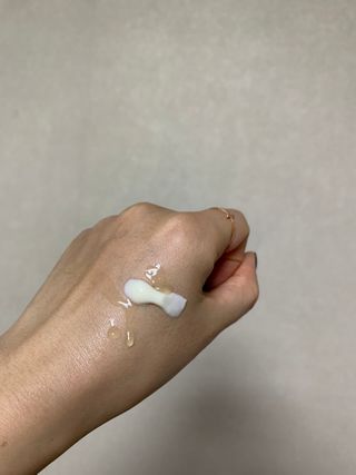 mom e 맘이 내추럴 베이비 케어 크림+바디오일 — 3.5점을 준 리뷰어가 2021년 1월 올린 사용 사진