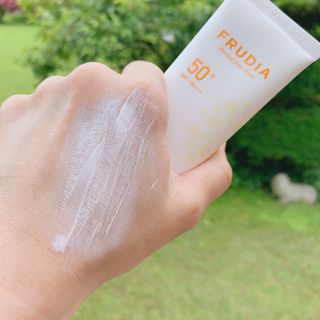 [후르디아] 혼합자차 선 에센스+톤업 선크림 2종 — 4점을 준 리뷰어가 2021년 6월 올린 사용 사진