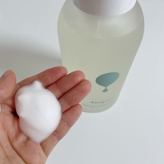 아미퓨어 [라이브] 피부장벽 강화를 위한 머랭 버블 클렌저 천연계면활성제로 온가족 사용가능 — 4.5점을 준 리뷰어가 2021년 7월 올린 사용 사진