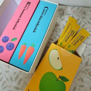 맛있게 골라먹는 이너셋 ABC젤리스틱 이너뷰티젤리 3종세트 15포X3박스 — 5점을 준 리뷰어가 2023년 4월 올린 사용 사진