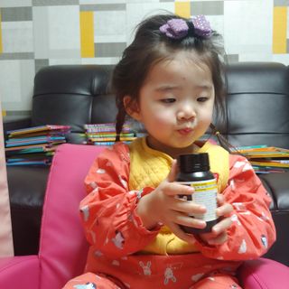 일동제약 마이니 마이니 지니키즈 유산균 츄어블, 멀티비타 set — 5점을 준 리뷰어가 2021년 3월 올린 사용 사진