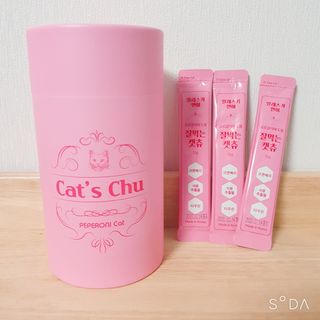 페페로니 잘 먹는 캣츄 - 알래스카 연어 24개입 — 5점을 준 리뷰어가 2021년 7월 올린 사용 사진