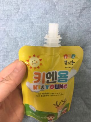 [몸엔용] 어린이, 초등학생의 영양간식 달콤 국산녹용 키엔용  80ml x 10포 — 5점을 준 리뷰어가 2021년 7월 올린 사용 사진
