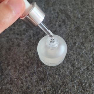 브에노 파리퀸 윌 페이스 오일 — 5점을 준 리뷰어가 2021년 6월 올린 사용 사진