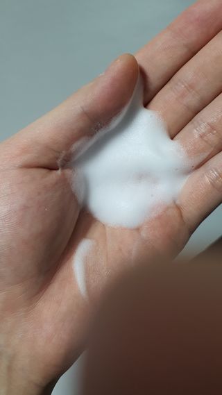 약손명가코스메틱 에오스보떼 브라이트닝 버블 폼 클렌징 300ml — 3점을 준 리뷰어가 2021년 12월 올린 사용 사진
