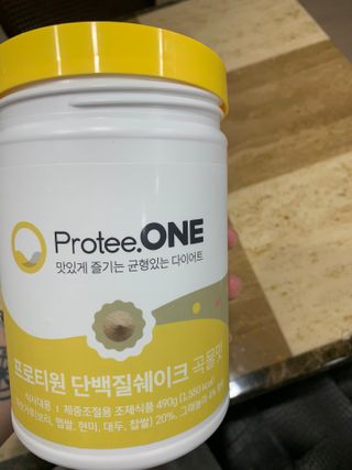 프로티원 단백질쉐이크 곡물맛 2주분 1통+보틀 — 4점을 준 리뷰어가 2021년 4월 올린 사용 사진