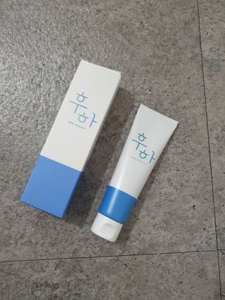 [심폐소생소] 무불소 임산부 천연 치약 — 5점을 준 리뷰어가 2021년 9월 올린 사용 사진
