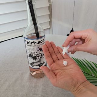 엠디스픽 무향 바리스타 핸드크림 대용량 250g — 5점을 준 리뷰어가 2022년 11월 올린 사용 사진