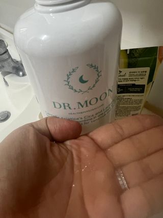 [닥터문] 센텔라 시카케어 화이트머스크 바디워시 1000ml — 5점을 준 리뷰어가 2023년 8월 올린 사용 사진