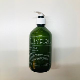 올리브 오일 스킨케어 컴퍼니 [OOSC] 향기로운 보습 로즈 제라늄 바디워시 500ml — 4.5점을 준 리뷰어가 2021년 5월 올린 사용 사진