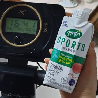 셀렉스스포츠 셀렉스 스포츠 웨이 프로틴 복숭아_ 330ml x 12팩 — 5점을 준 리뷰어가 2021년 3월 올린 사용 사진