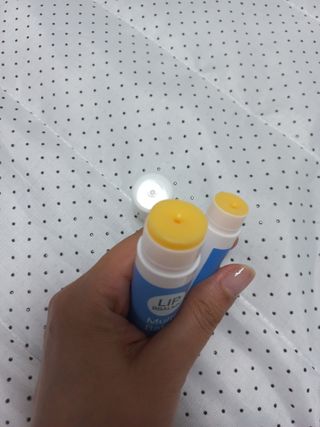 [립빠미] 립앤칙스 멀티밤 + 베리어립밤 2종 — 4점을 준 리뷰어가 2021년 8월 올린 사용 사진