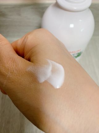 [닥터문] 프리미엄 알로에베라 선크림 500ml — 5점을 준 리뷰어가 2022년 6월 올린 사용 사진