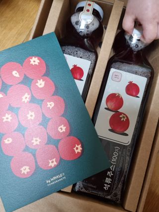 [바이윙클] 페르시아 유기농 석류 착즙주스 750ml 2병 + 선물박스 세트 — 5점을 준 리뷰어가 2022년 3월 올린 사용 사진