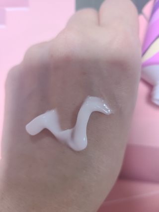 트리마이 주름개선 기능성의 퍼퓸 바디케어, 힐링 베리어 바디크림 3종 택1 — 5점을 준 리뷰어가 2022년 10월 올린 사용 사진