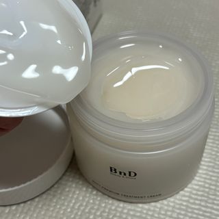 비엔디 프리용[한/영]BnD 바디 주름개선 엉덩이크림 — 5점을 준 리뷰어가 2024년 10월 올린 사용 사진
