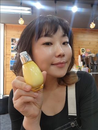 [후르디아] 미백 기능성 감귤 브라이트닝 세럼 — 5점을 준 리뷰어가 2022년 5월 올린 사용 사진