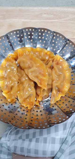 한만두 진한 해물맛 짬뽕만두 1kg — 3점을 준 리뷰어가 2021년 4월 올린 사용 사진