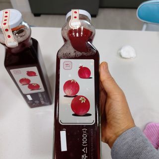 [바이윙클] 페르시아 유기농 석류 착즙주스 750ml 2병 + 선물박스 세트 — 4점을 준 리뷰어가 2022년 2월 올린 사용 사진