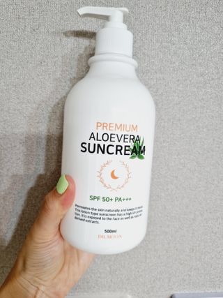 [닥터문] 프리미엄 알로에베라 선크림 500ml — 5점을 준 리뷰어가 2022년 7월 올린 사용 사진