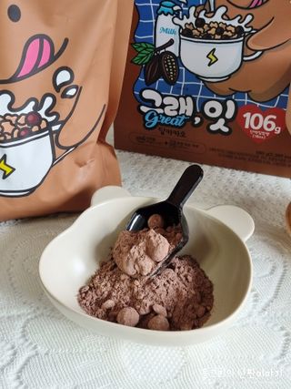 바디랩 체중조절용 프로틴시리얼 그래잇 — 4점을 준 리뷰어가 2022년 4월 올린 사용 사진