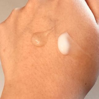 김정문알로에 큐어 큐어 알로에 리프레쉬 젤리 세럼, 큐어 알로에 하이드로 젤리 크림 — 4점을 준 리뷰어가 2021년 2월 올린 사용 사진