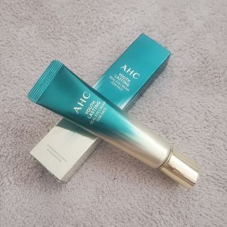 [NEW 탄력유턴 아이크림] AHC 유스 래스팅 리얼 아이크림 포 페이스 — 5점을 준 리뷰어가 2021년 3월 올린 사용 사진