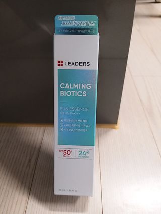 리더스코스메틱 리더스 카밍 바이오틱스 선 에센스 SPF 50+ PA++++ — 5점을 준 리뷰어가 2022년 6월 올린 사용 사진