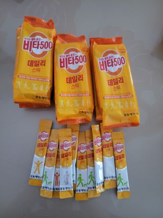 광동제약 [광동] 비타500데일리스틱 70포X2개 + 뚱랑이엽서 + 쇼핑백 증정 — 5점을 준 리뷰어가 2022년 1월 올린 사용 사진