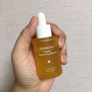 체르엠 스템앤셀 비타민 브라이트닝 에센스 30ml 1개 — 4점을 준 리뷰어가 2021년 9월 올린 사용 사진