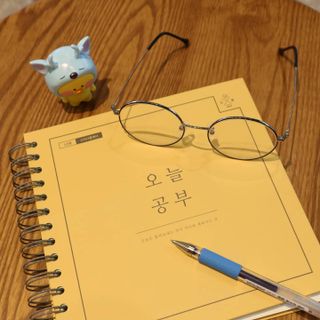 리훈 여러분의 오늘을 채워나갈 수 있도록 도와줄 오늘공부 1년용 스터디플래너 — 5점을 준 리뷰어가 2021년 4월 올린 사용 사진