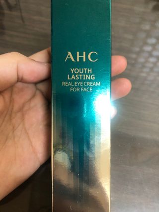 [NEW 탄력유턴 아이크림] AHC 유스 래스팅 리얼 아이크림 포 페이스 — 5점을 준 리뷰어가 2021년 3월 올린 사용 사진