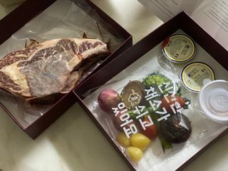 어나더미트 드라이에이징 본인립아이 스테이크 — 5점을 준 리뷰어가 2021년 7월 올린 사용 사진