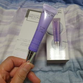 크리스티앙 브르통 리프톡스 360도 입체 아이크림 15ml — 4.5점을 준 리뷰어가 2022년 10월 올린 사용 사진