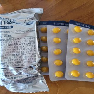 [이롬] 알티지 메가유산균 1 개월분 (490mgx30캡슐x2개입) — 5점을 준 리뷰어가 2022년 6월 올린 사용 사진