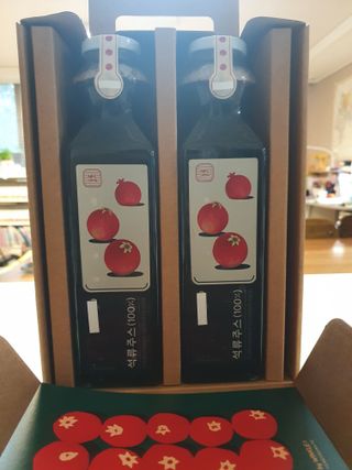 [바이윙클] 페르시아 유기농 석류 착즙주스 750ml 2병 + 선물박스 세트 — 5점을 준 리뷰어가 2022년 3월 올린 사용 사진