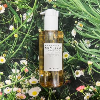 스킨1004 [SKIN1004] 마다가스카르 센텔라 라이트 클렌징 오일 200ml — 4.5점을 준 리뷰어가 2024년 7월 올린 사용 사진