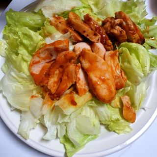 굽네몰 [굽네] 소스가 맛있는 닭가슴살 슬라이스 4종 — 5점을 준 리뷰어가 2021년 12월 올린 사용 사진