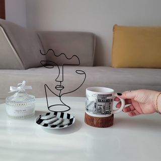 아티쉬 아티스트 헤이 메이디 머그 3종 — 5점을 준 리뷰어가 2022년 2월 올린 사용 사진
