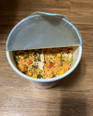 NISSIN 닛신 컵누들  4종 - 씨푸드오리지날, 씨푸드 스파이시, 씨푸드 커리, 씨푸드 XO소스 — 4.5점을 준 리뷰어가 2022년 4월 올린 사용 사진