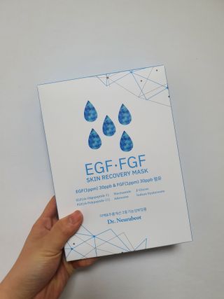 Dr.느루벗 느루벗 EGF FGF 스킨 리커버리 마스크 10장 — 5점을 준 리뷰어가 2021년 3월 올린 사용 사진