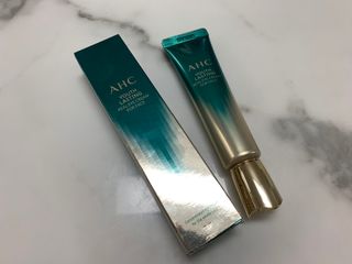 [NEW 탄력유턴 아이크림] AHC 유스 래스팅 리얼 아이크림 포 페이스 — 5점을 준 리뷰어가 2021년 2월 올린 사용 사진
