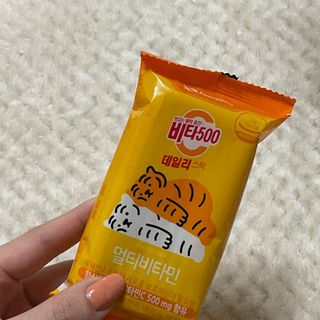 광동생활건강 프리 [광동] VB와 VC를 함유한 멀티 비타민 비타 500 데일리 스틱 180포 — 5점을 준 리뷰어가 2022년 5월 올린 사용 사진