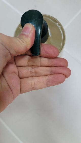 라로지크 X4 스케일링 퍼퓸 샴푸 1,000mℓ — 5점을 준 리뷰어가 2022년 1월 올린 사용 사진