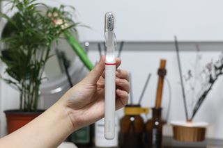 트로마츠 심플 미세전류 칫솔 — 5점을 준 리뷰어가 2022년 6월 올린 사용 사진