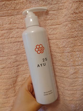 AYU25[아유트웬티파이브]피부 진정, 보습 와일즈 로즈 핸드워시 — 5점을 준 리뷰어가 2021년 3월 올린 사용 사진