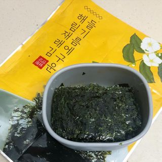 [해림맛김] 들기름에 구운 바삭바삭 김 4종 세트 + 1종 랜덤발송 총5개입 — 4.5점을 준 리뷰어가 2021년 2월 올린 사용 사진